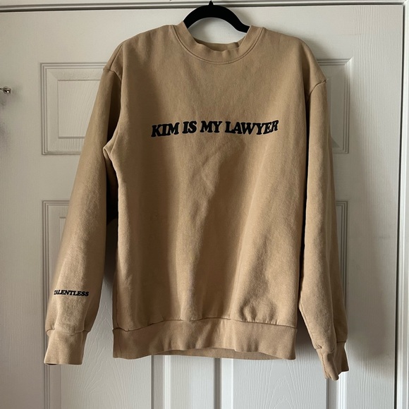 NWOT SZ S TALENTLESS KIM IS MY LAWYER SWEATSHIRT!! - Picture 2 of 7